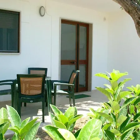 Ulivo Mit Pool Und Privatstrand -1 * Mattinata