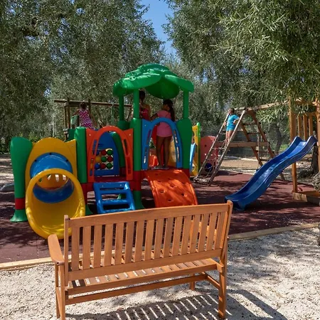Ulivo Mit Pool Und Privatstrand -1 Mattinata