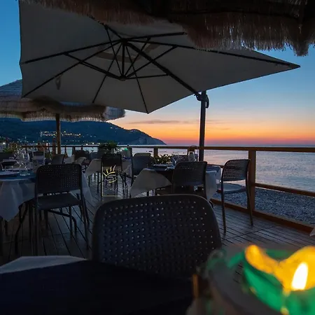 Ulivo Mit Pool Und Privatstrand -1 Holiday home *