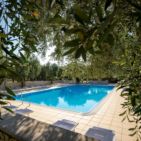 Ulivo Mit Pool Und Privatstrand -1 Mattinata